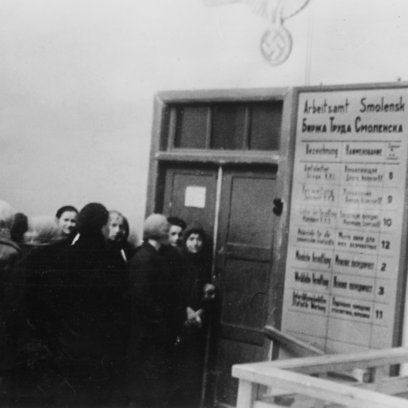 Deutsches Arbeitsamt Smolensk, Smolensk (Sowjetunion), November 1942, S&uuml;ddeutsche Zeitung Photo / DIZ Dokumentations- und InformationsZentrum M&uuml;nchen GmbH