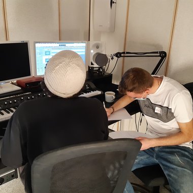 Recordings of the self-written texts in the Klangerfinder sound studio in Stuttgart &copy; photo: Carl-Schaefer-Schule Ludwigsburg
