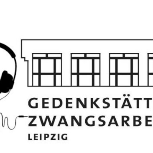 Das Bild zeigt das Logo der Gedenkstätte für Zwangsarbeit Leipzig mit Kopfhörer